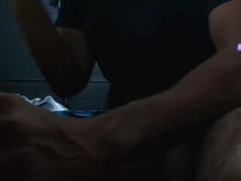 ralfvoss — 在 chaturbate 直播的网络摄像头模特