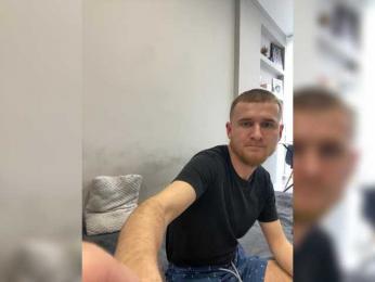 Room_of_love — 在 bongacams 直播的网络摄像头模特