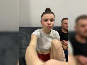 Room_of_love — 在 bongacams 直播的网络摄像头模特