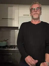 Axl_hot — Stripchat stream photo (Apr 2026)