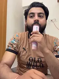 hottestboy03 — 在 stripchat 直播的网络摄像头模特