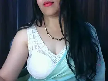 santurmom — Stripchat stream photo (Feb 2026)
