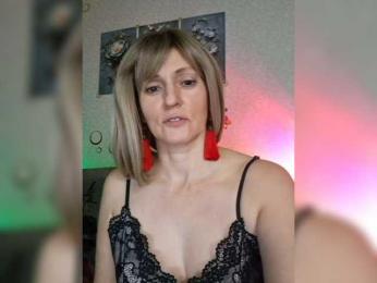 Valkiriyas — 在 bongacams 直播的网络摄像头模特