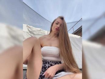 -_-_-------- — Bongacams stream photo (Apr 2026)