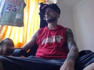 maestrojhon14 — 在 camsoda 直播的网络摄像头模特