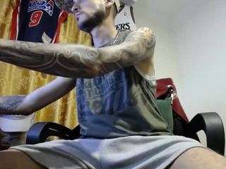 maestrojhon14 — 在 camsoda 直播的网络摄像头模特