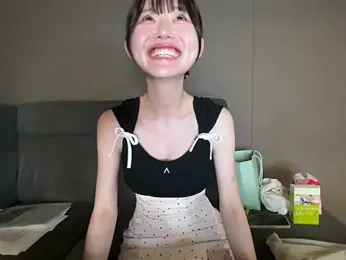 koalaClub — 在 stripchat 直播的网络摄像头模特