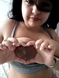 Perla-Lyz — Stripchat stream photo (Feb 2025)