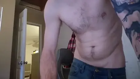 Huntzg23 — 在 stripchat 直播的网络摄像头模特