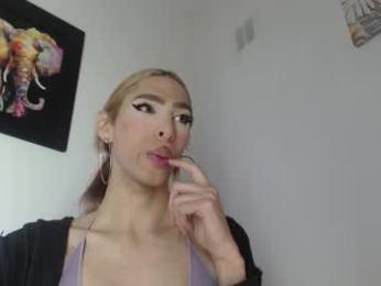 putinna — 在 chaturbate 直播的网络摄像头模特