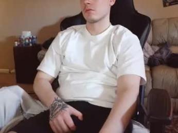 camerondt — 在 chaturbate 直播的网络摄像头模特