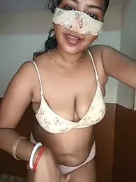 juhi06 — Stripchat stream photo (Jun 2026)