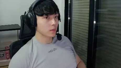 Tkcqcc — 在 stripchat 直播的网络摄像头模特