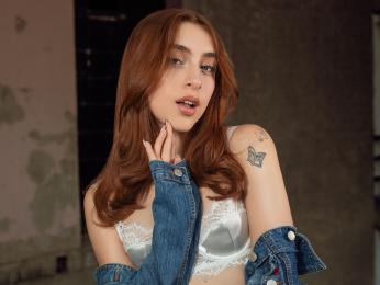 AliceBelov — 在 livejasmin 直播的网络摄像头模特