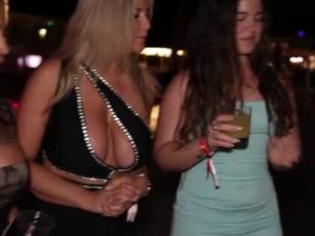 cb15 — 在 chaturbate 直播的网络摄像头模特