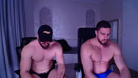 IvanHydee — 在 stripchat 直播的网络摄像头模特