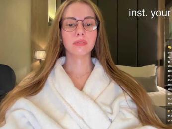 VikkiExtraCheese — Bongacams stream photo (Apr 2026)