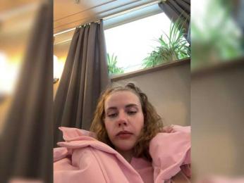 VikkiExtraCheese — bongacams