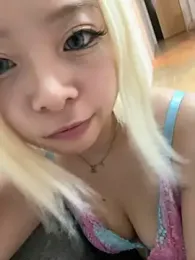 Rei1216xo — 在 stripchat 直播的网络摄像头模特