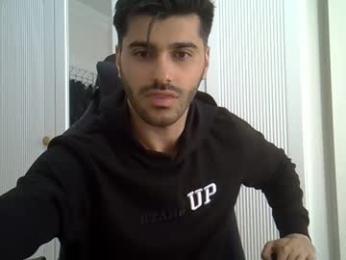 fortiori8 — 在 chaturbate 直播的网络摄像头模特