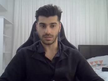 fortiori8 — Chaturbate stream photo (Apr 2026)