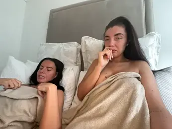 Cleoluxex — 在 stripchat 直播的网络摄像头模特