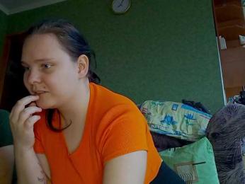 YourSweetPiggy — 在 bongacams 直播的网络摄像头模特