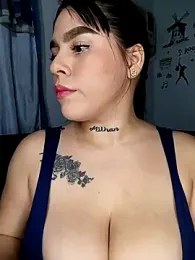 BigTits_Kitty — Stripchat stream photo (Mar 2026)