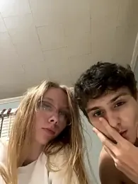 Witness_Us — Stripchat stream photo (Nov 2025)