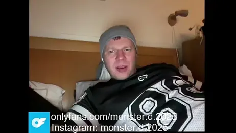 monster_d_2025 — Stripchat stream photo (Apr 2026)