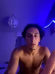 Latino-ken — Stripchat stream photo (Aug 2025)
