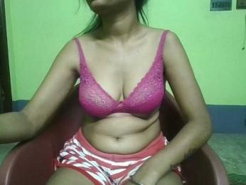 sweet-kaniika — Bongacams stream photo (Apr 2026)