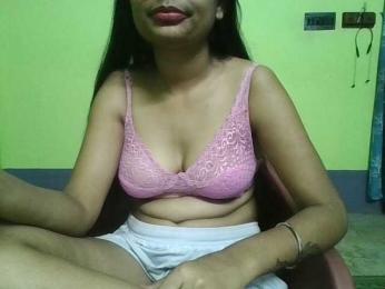 sweet-kaniika — Bongacams stream photo (Apr 2026)