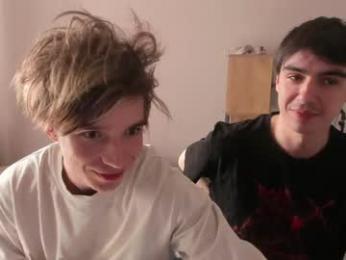 stralght_twinks — 在 chaturbate 直播的网络摄像头模特