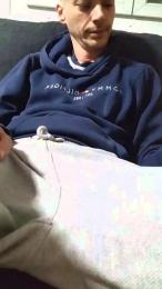 Jerjer42 — 在 cam4 直播的网络摄像头模特