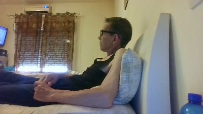 antonello53hot — 在 cam4 直播的网络摄像头模特