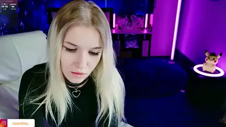 NaomiHita — 在 stripchat 直播的网络摄像头模特