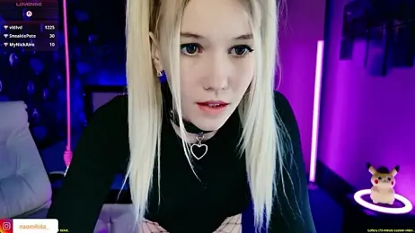 NaomiHita — 在 stripchat 直播的网络摄像头模特
