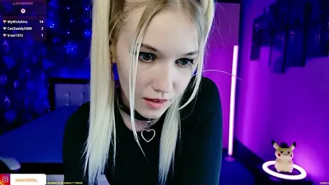 NaomiHita — 在 stripchat 直播的网络摄像头模特