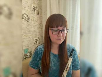 QueenFoxyLisa — 在 bongacams 直播的网络摄像头模特
