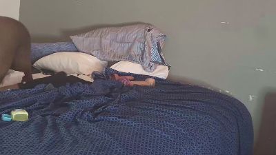 Breedme4free — 在 cam4 直播的网络摄像头模特