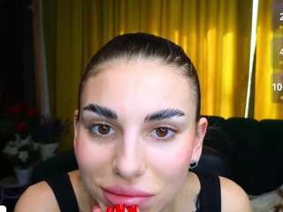 emmigreen — 在 camsoda 直播的网络摄像头模特