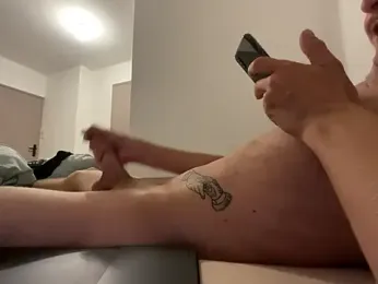 bignotorious666 — 在 stripchat 直播的网络摄像头模特