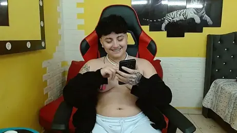 isabeautyx19 — Stripchat stream photo (Dec 2025)