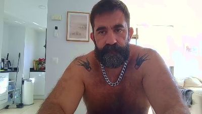 bigbonerbear — Cam4 stream photo (Apr 2026)