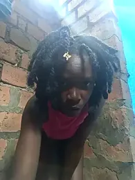 Pretty_Barbie0 — 在 stripchat 直播的网络摄像头模特