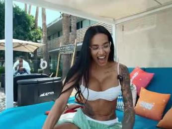 sweetlaurasaenz — 在 chaturbate 直播的网络摄像头模特
