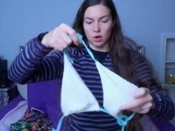 chroniclove — 在 chaturbate 直播的网络摄像头模特