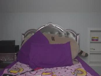 chroniclove — 在 chaturbate 直播的网络摄像头模特