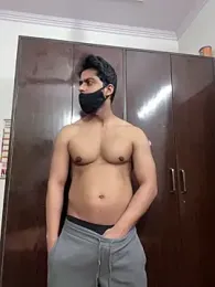 John_desihunk — Stripchat stream photo (Feb 2026)